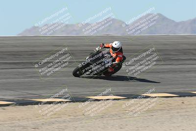 media/Oct-13-2025-Moto Forza (Mon) [[a66d839500]]/4-C Group/Session 2 (Bowl)/